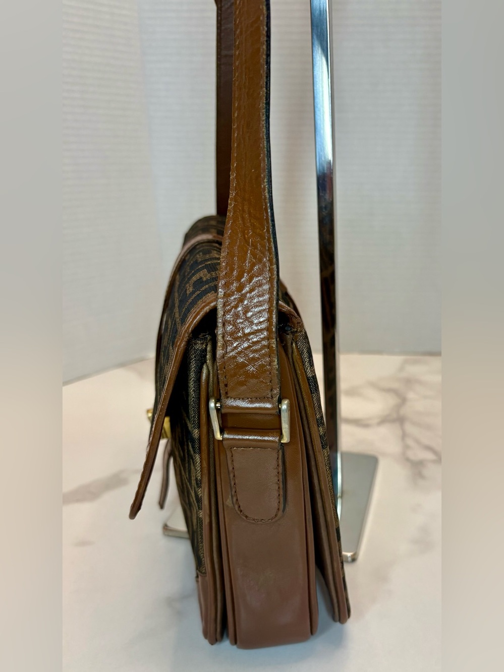 FENDI Zucca Monogram Crossbody ~Vintage - Picture 16 of 16